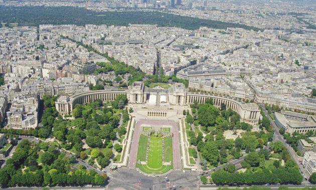 Paryż odwraca się od samochodów